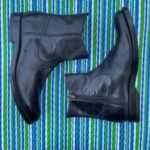 NWOT Men’s Frye Boots